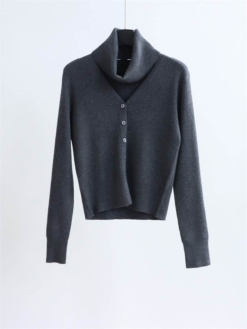 סוודר צמר אפור עם צווארון רחב - Nessiha